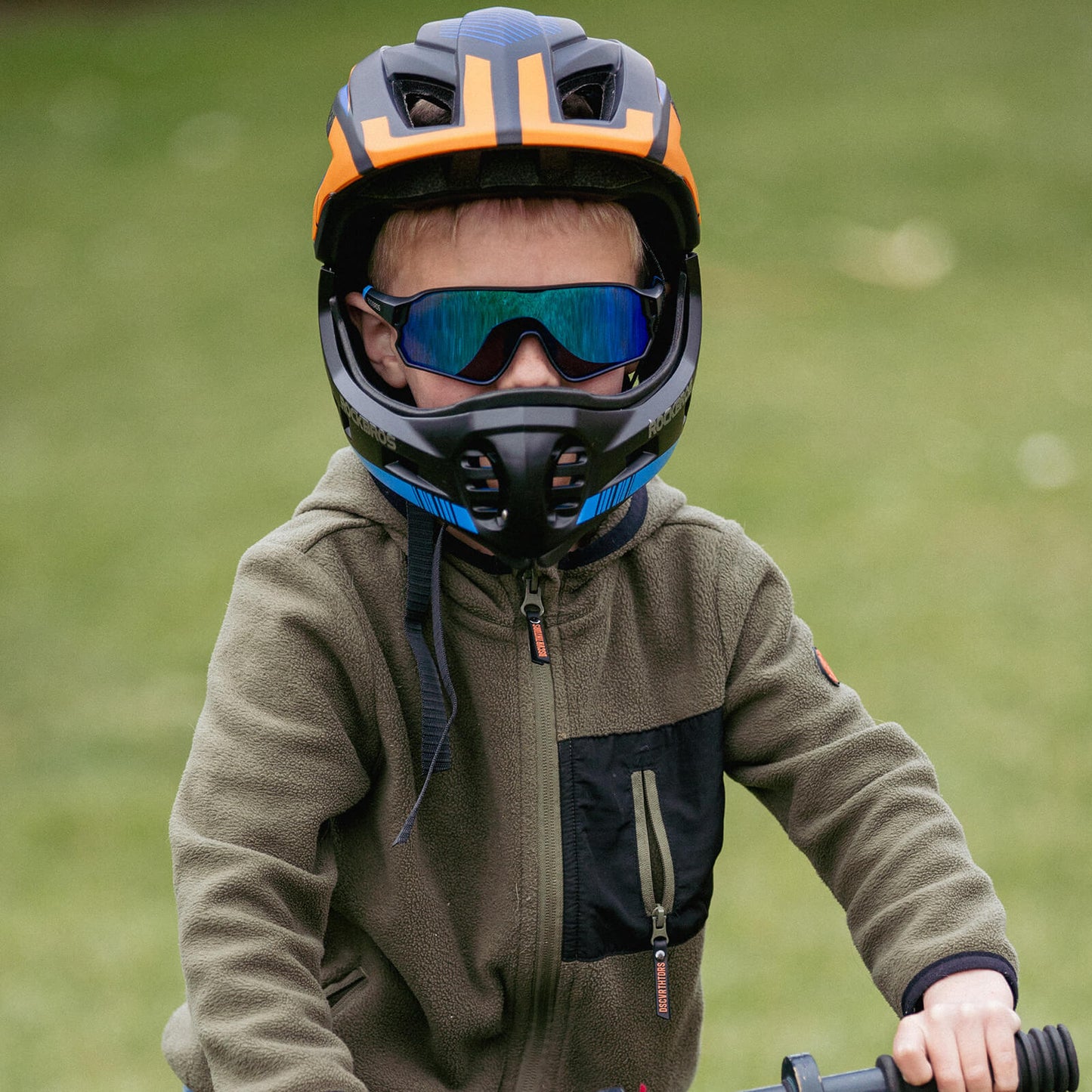 ROCKBROS Kinder helm Integriert Fahrradhelm mit Abnehmbarem Kinnschutz