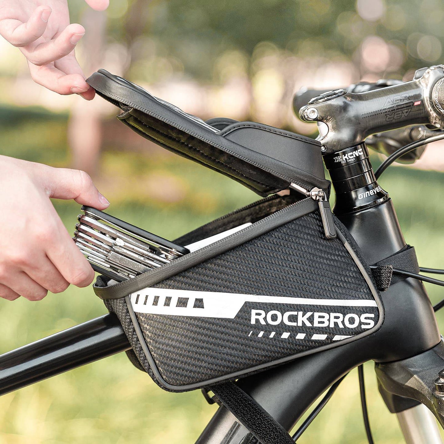 ROCKBROS Oberrohrtasche mit TPU-Touchscreen Seitentaschen-Design 1L - ROCKBROS-EU