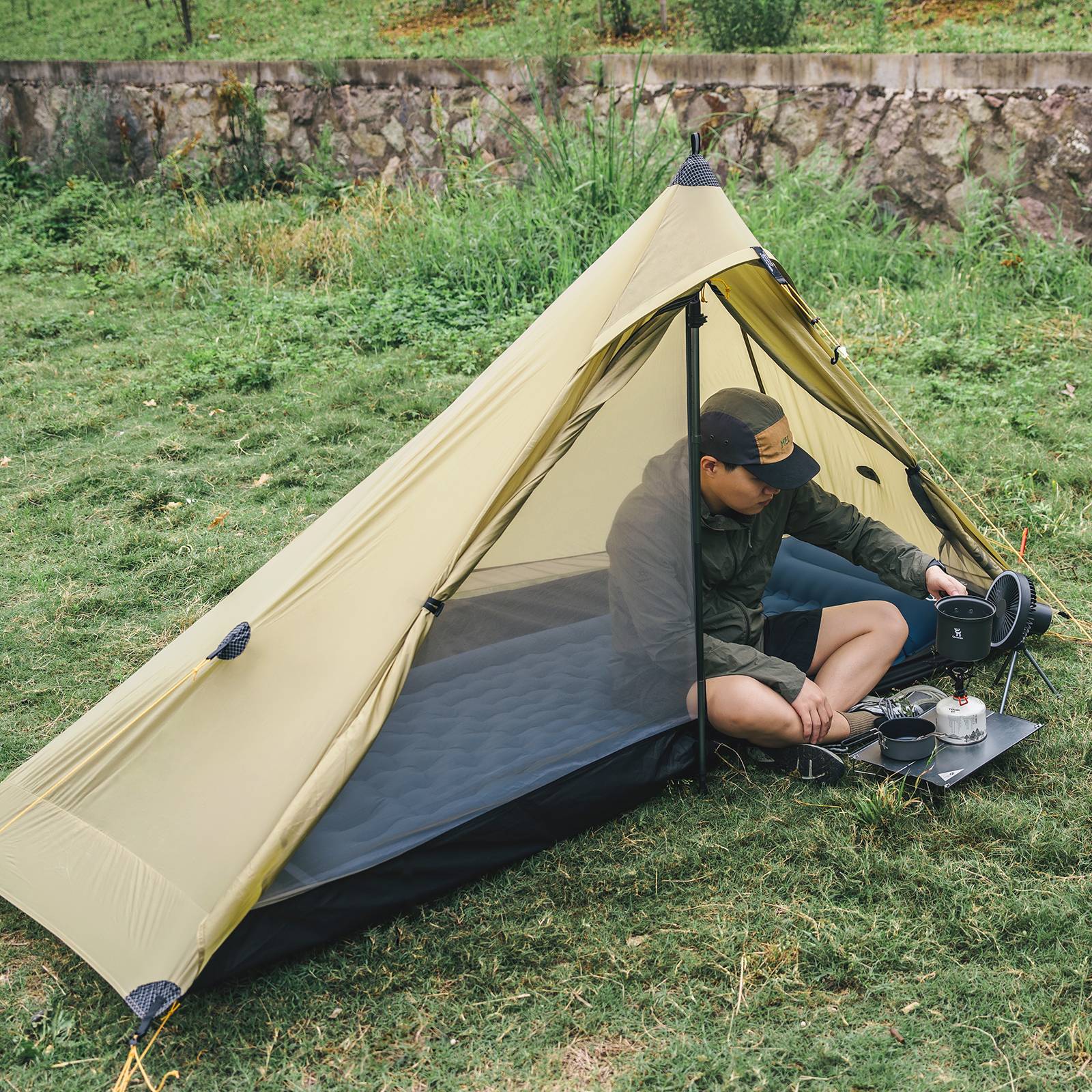 Qunature Ultraleichtes 1-Mann Trekkingzelt 230x180 cm